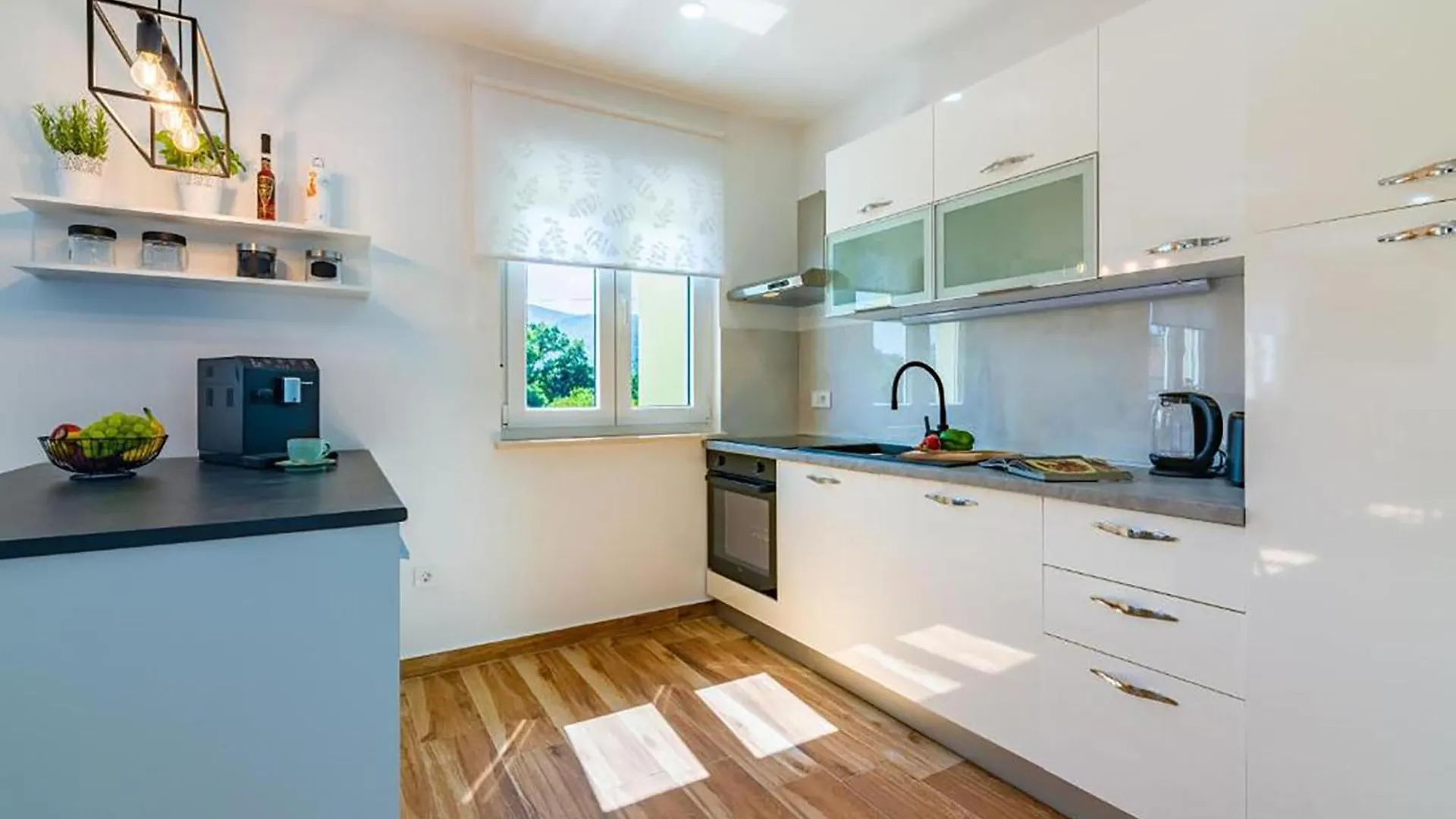 펜션 Awesome Home In Matulji With Private Swimming Pool, Can Be Inside Or Outside