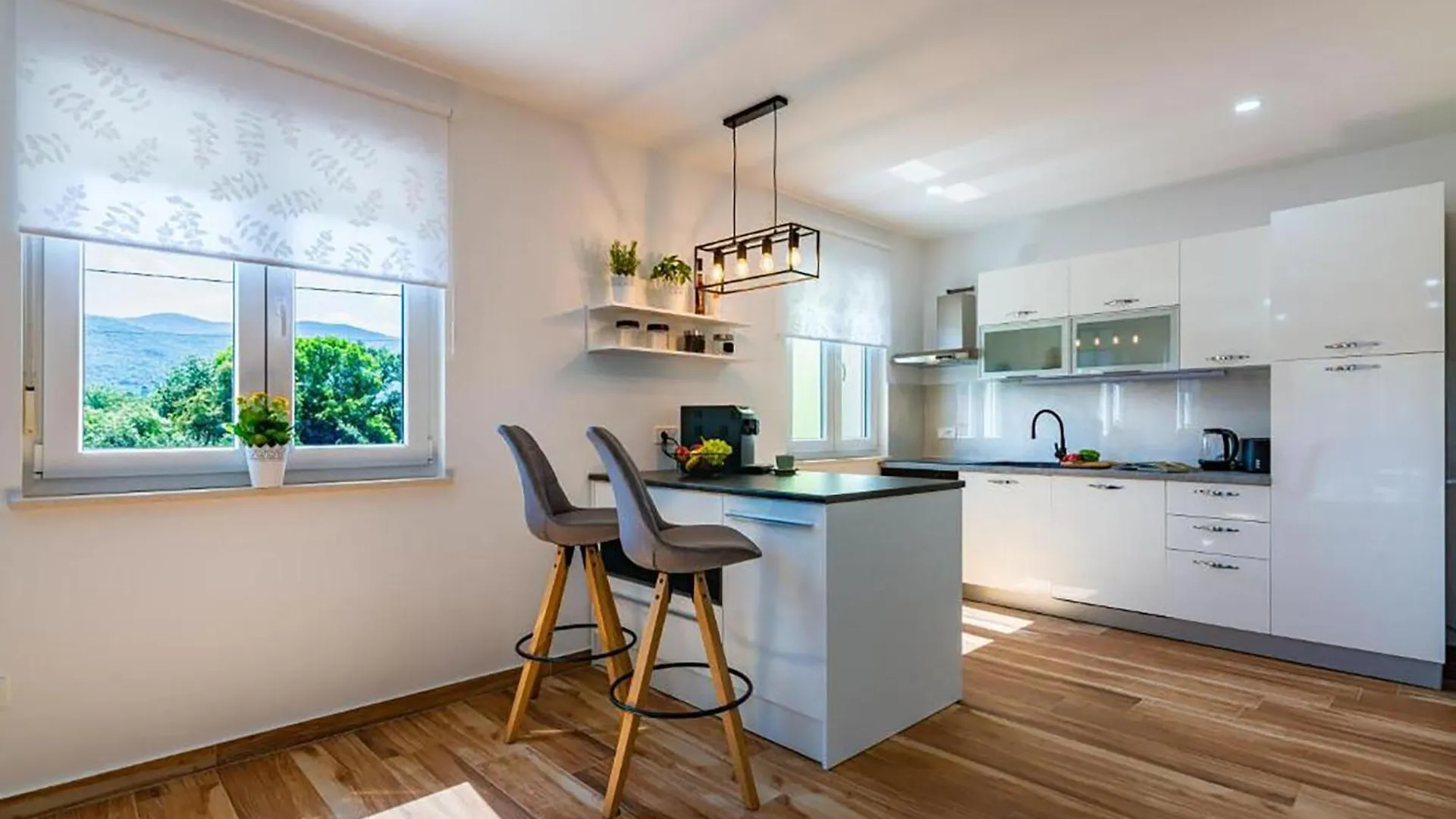 Awesome Home In Matulji With Private Swimming Pool, Can Be Inside Or Outside 0*,